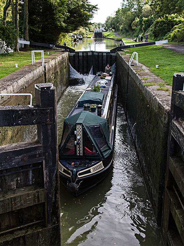 IMAGE: http://bimmermail.com/UK2012/Day%20Five/chl05-sm.jpg